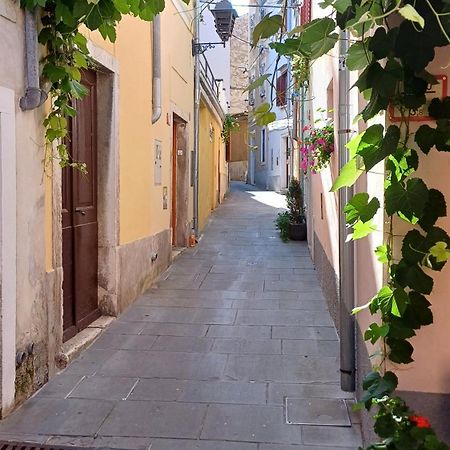 Tre Sorelle Piran Buitenkant foto